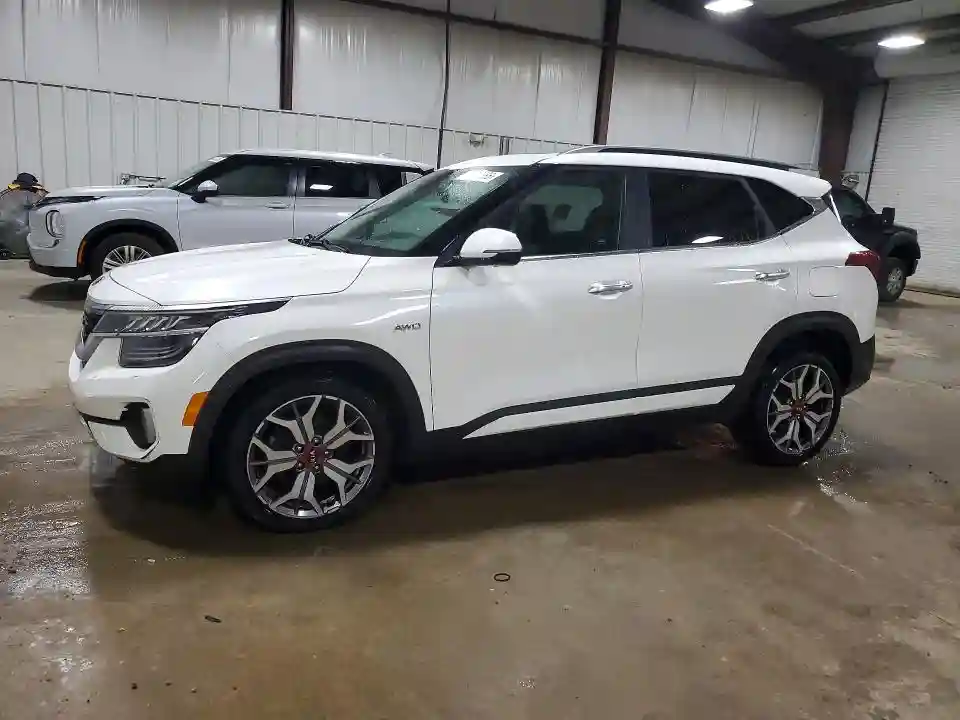 KNDETCA29M7175598 2021 KIA SELTOS-0