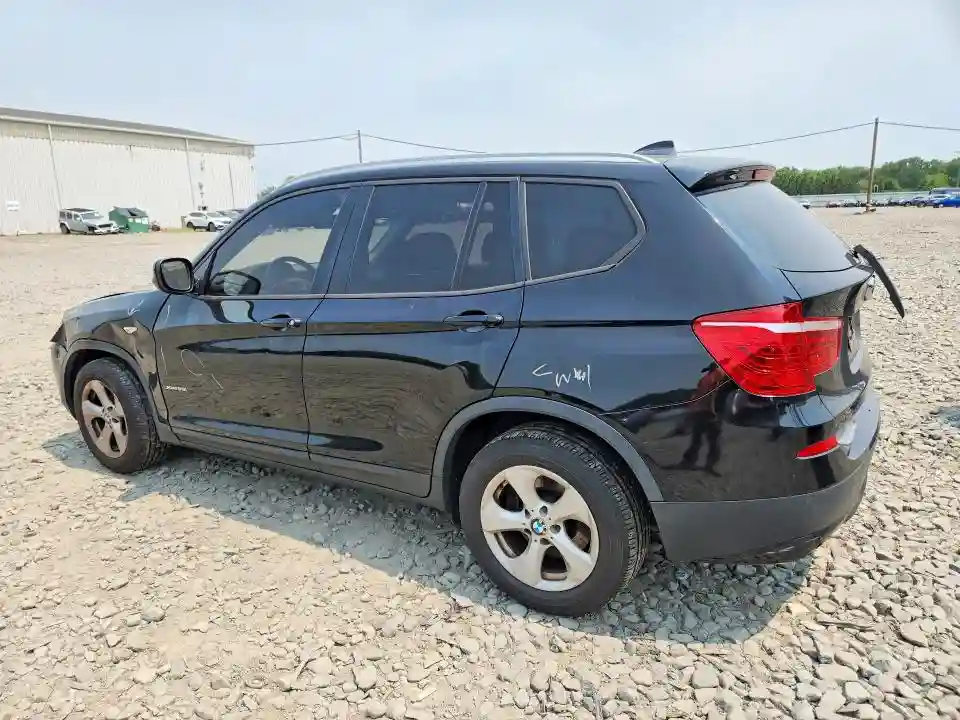 5UXWX5C51BL710986 2011 BMW X3-1