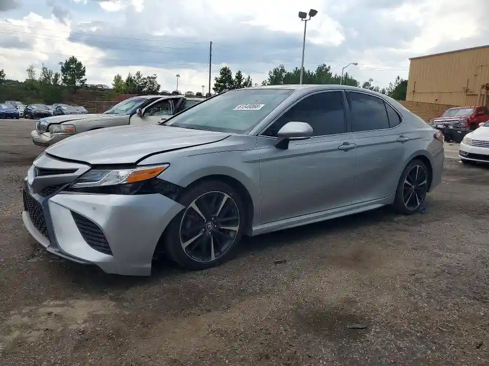 4T1B61HK2JU136400 2018 TOYOTA CAMRY-0