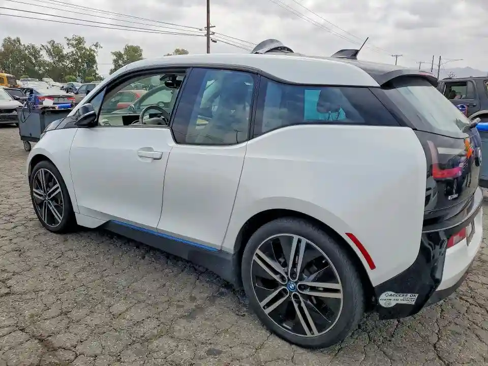 WBY1Z2C53GV556683 2016 BMW I SERIES-1
