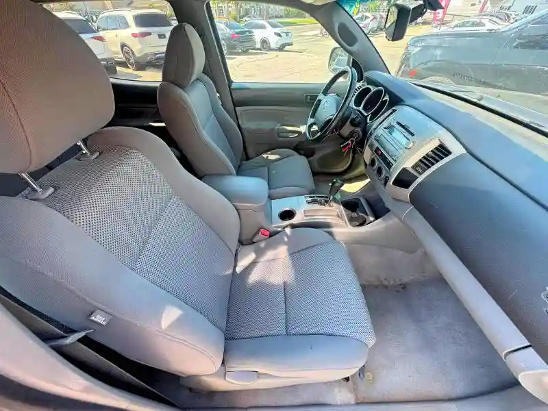 3TMLU4EN9AM043389 2010 TOYOTA TACOMA-4