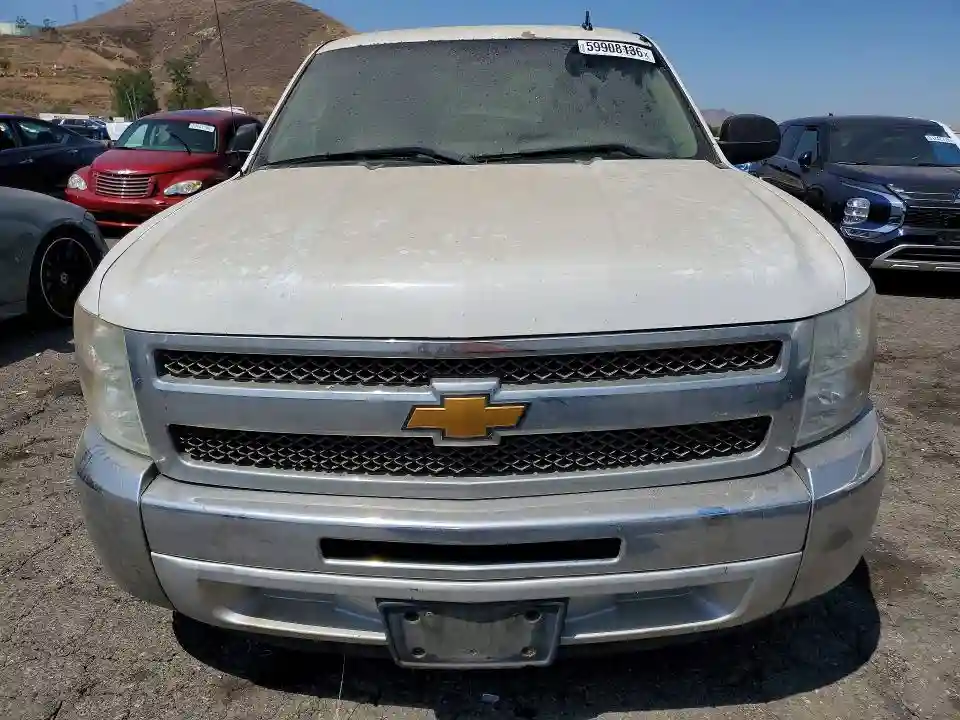 1GCRCSEA5DZ245860 2013 CHEVROLET SILVERADO-4