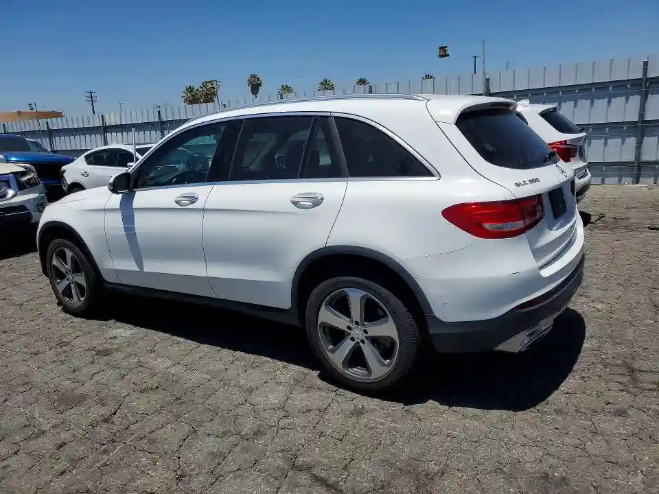 WDC0G4JB0HF153323 2017 MERCEDES-BENZ GLC-CLASS-1