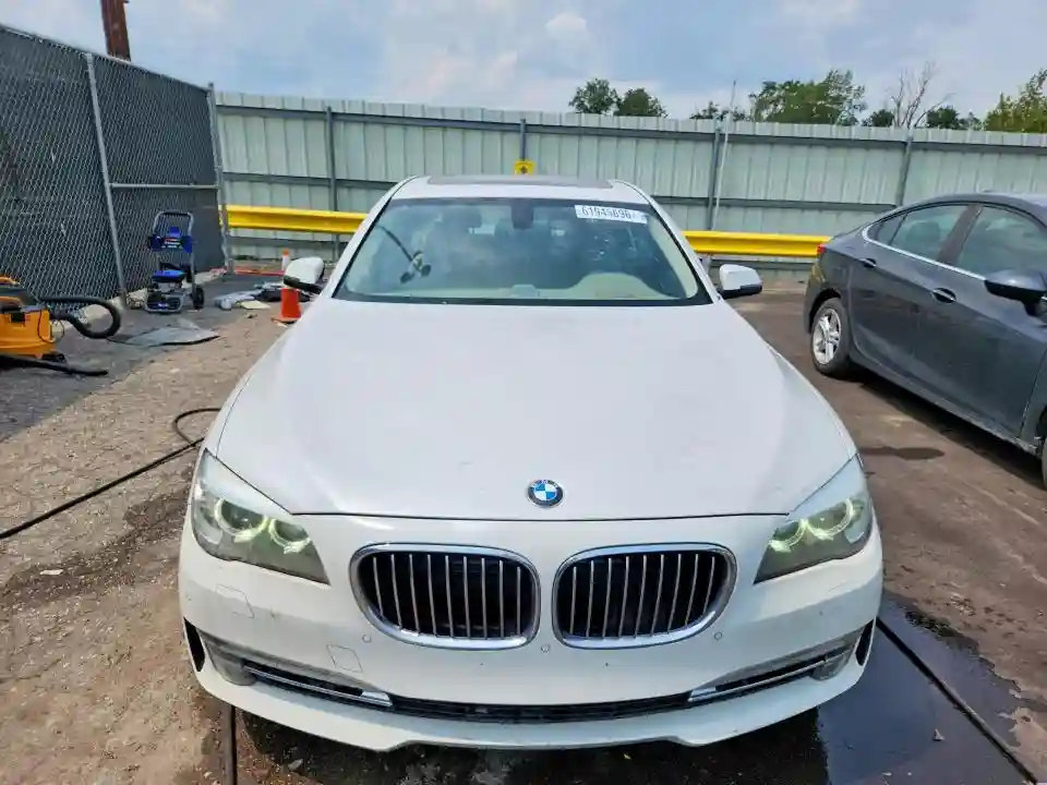 WBAYF8C54DDE59036 2013 BMW 7 SERIES-4