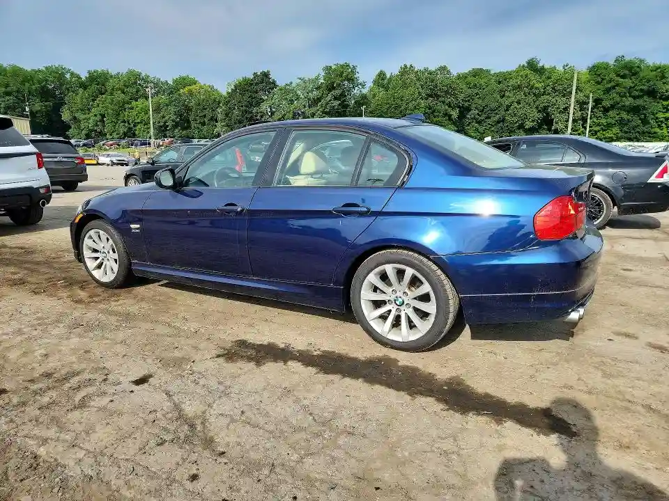WBAPK5G52BNN26740 2011 BMW 3 SERIES-1