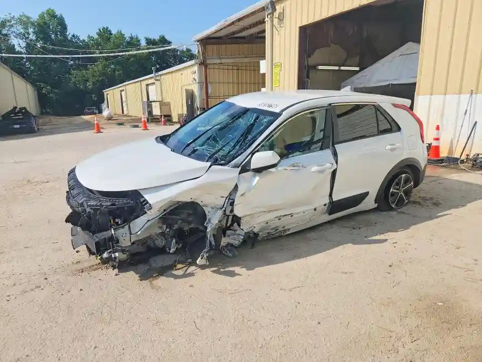 KNDCP3LE6T5326605 2026 KIA NIRO-0