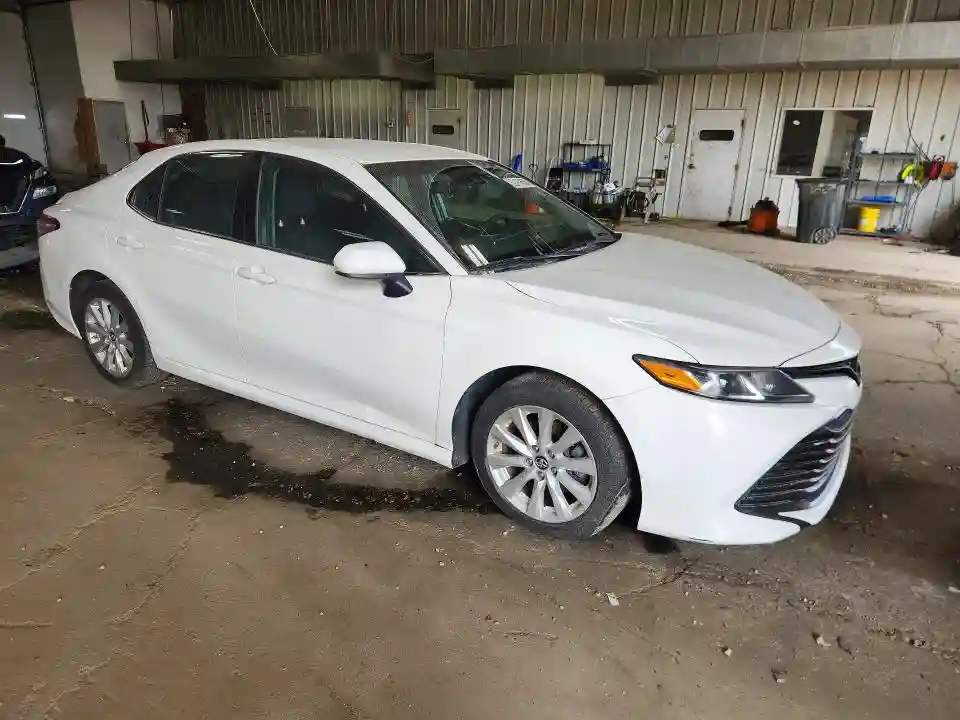 4T1B11HK7JU086544 2018 TOYOTA CAMRY-3