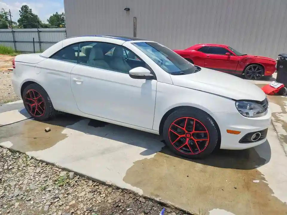 WVWBW8AH7DV000287 2013 VOLKSWAGEN EOS-3