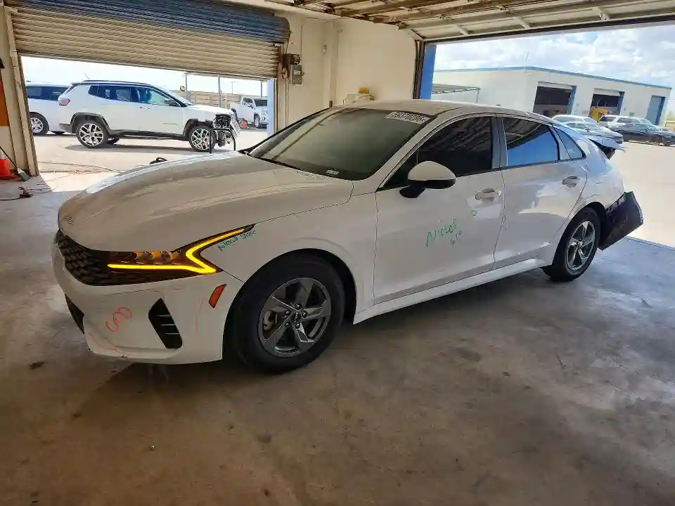 5XXG14J23PG170462 2023 KIA K5-0