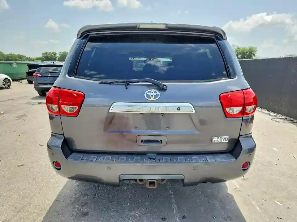 5TDJY5G10BS040474 2011 TOYOTA SEQUOIA-5