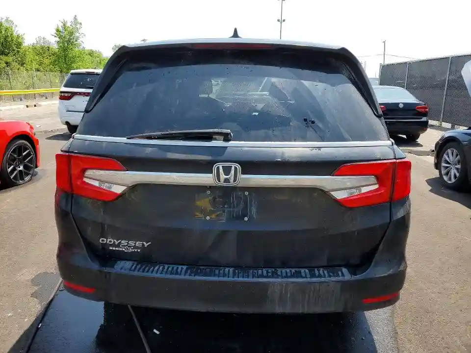 5FNRL6H52JB008637 2018 HONDA ODYSSEY-5