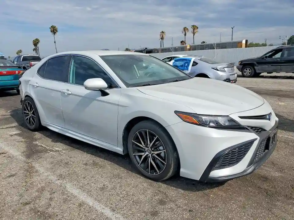4T1G31AK9RU060422 2024 TOYOTA CAMRY SOLA-3