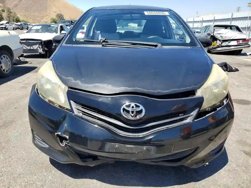 JTDJTUD32CD505266 2012 TOYOTA YARIS-4