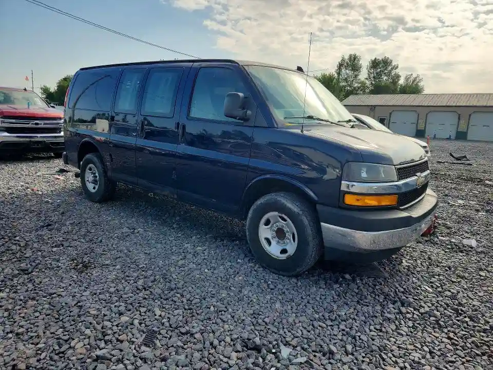 1GCZGGFG3J1178674 2018 CHEVROLET EXPRESS-3