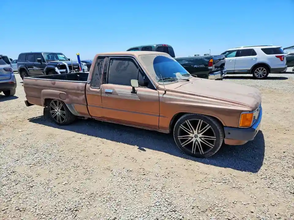 JT4RN56S3G7004690 1986 TOYOTA ALL OTHER-3