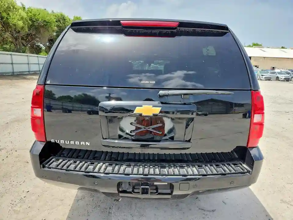 1GNSCJE0XER132952 2014 CHEVROLET SUBURBAN-5