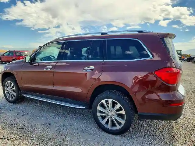 4JGDF7CE3DA245015 2013 MERCURY GL-CLASS-1