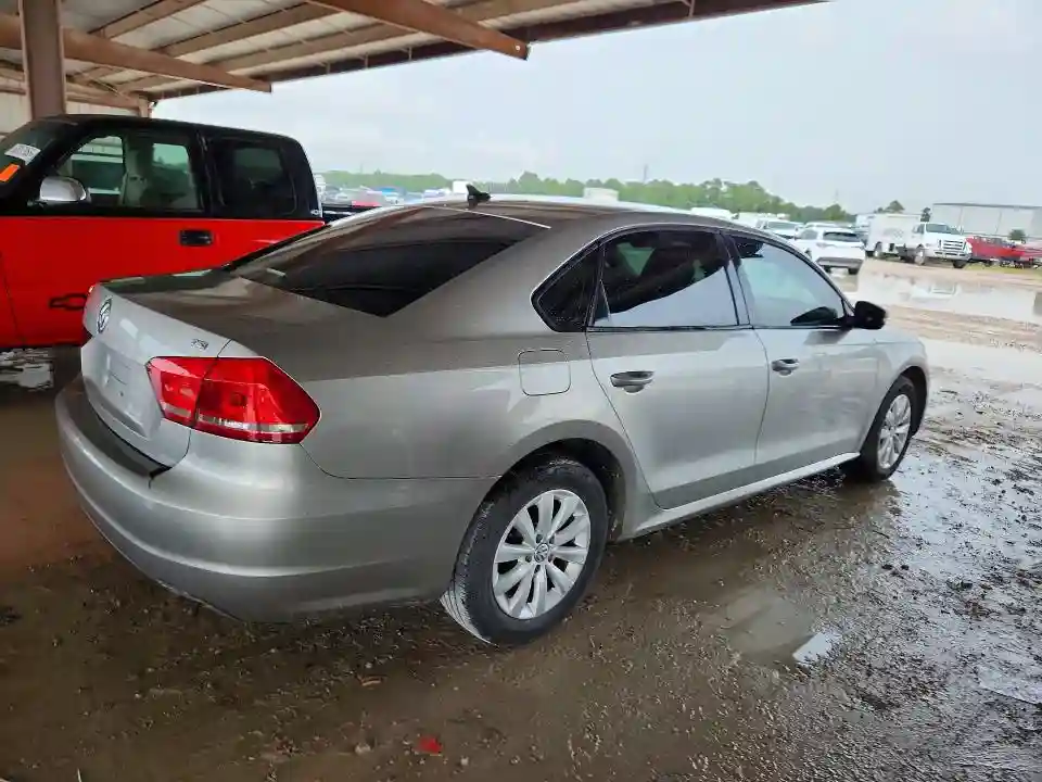 1VWAT7A31EC086385 2014 VOLKSWAGEN PASSAT-2