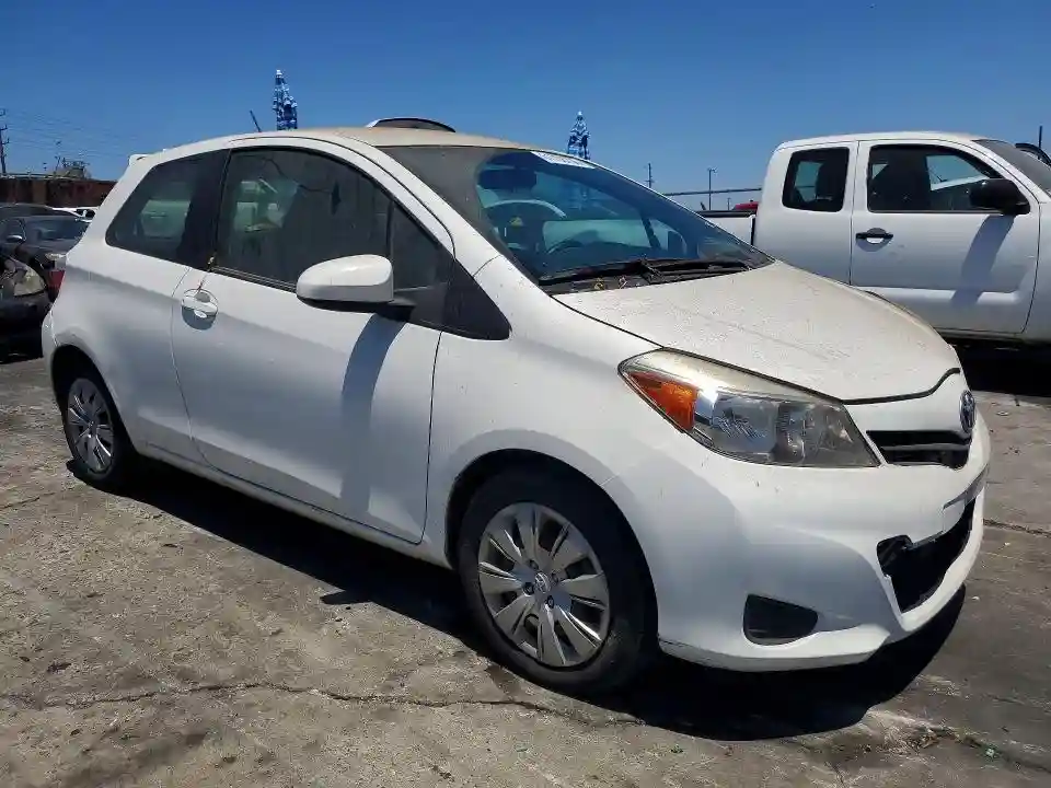 JTDJTUD37CD507014 2012 TOYOTA YARIS-3
