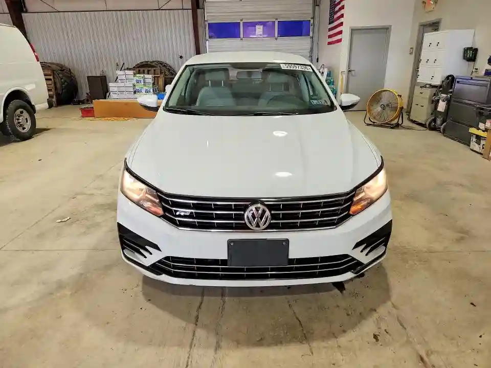 1VWAA7A39JC008016 2018 VOLKSWAGEN PASSAT-4