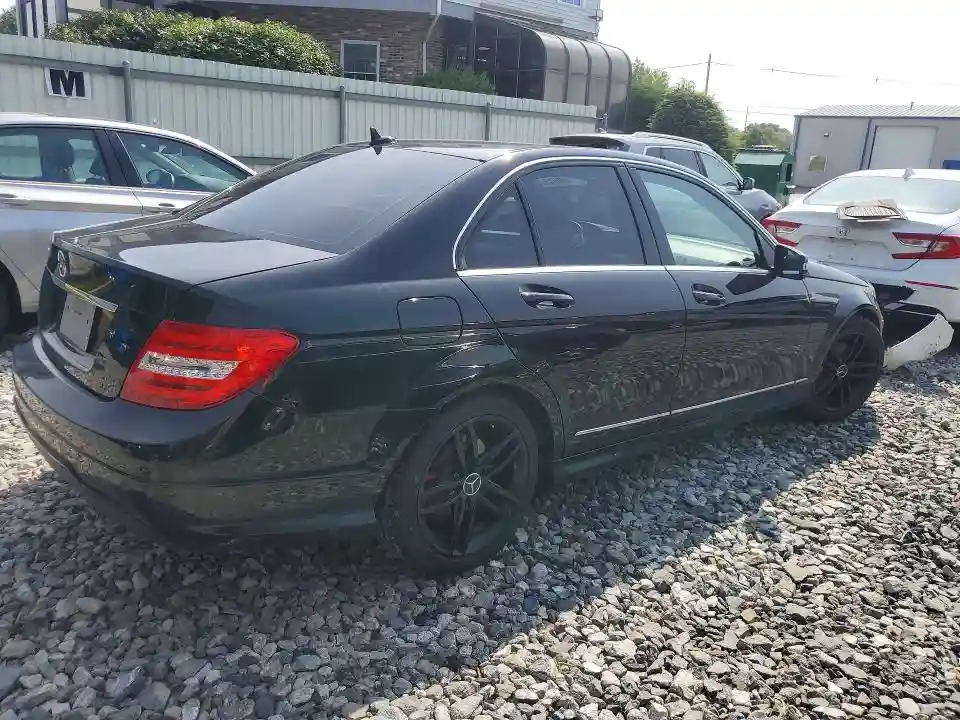 WDDGF4HB3DR279641 2013 MERCEDES-BENZ C-CLASS-2