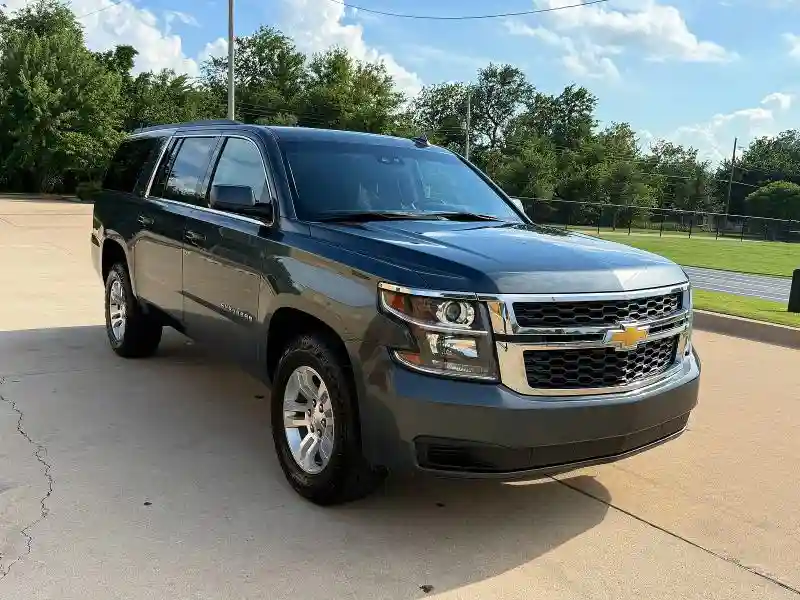 1GNSKHKC6KR275841 2019 CHEVROLET SUBURBAN-0