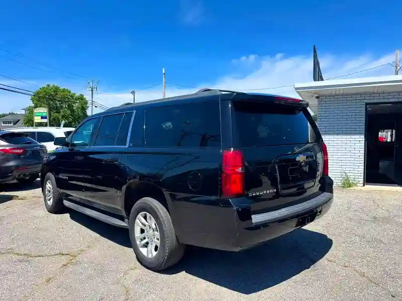 1GNSKHKC5HR196718 2017 CHEVROLET SUBURBAN-2