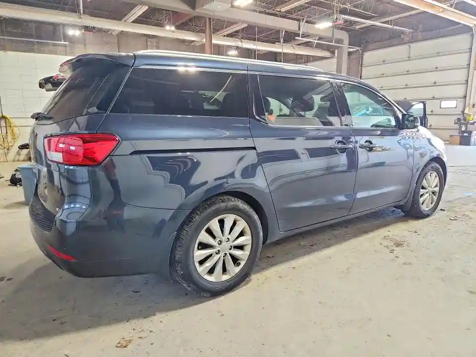 KNDMC5C13G6156230 2016 KIA SEDONA-2