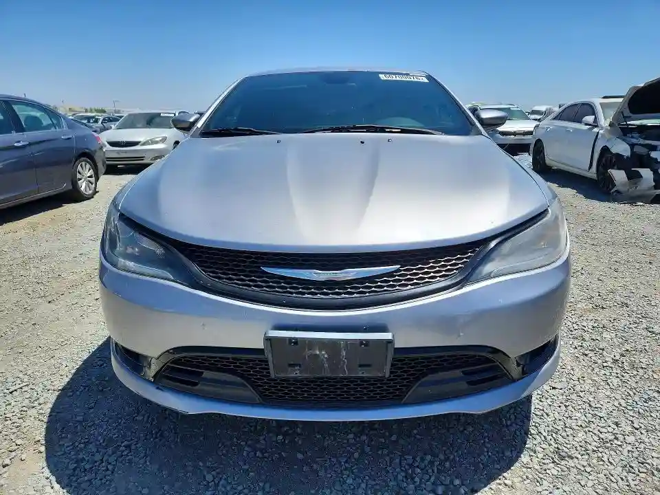 1C3CCCBG2FN505828 2015 CHRYSLER 200-4