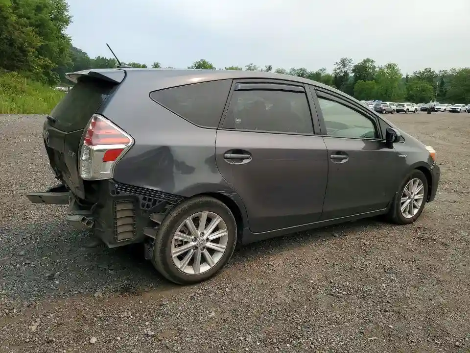 JTDZN3EU8FJ021946 2015 TOYOTA PRIUS V TH-2