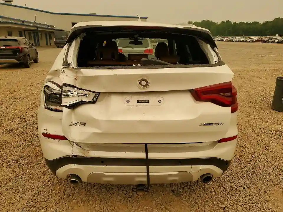 5UXTR9C5XKLE12556 2019 BMW X3-5
