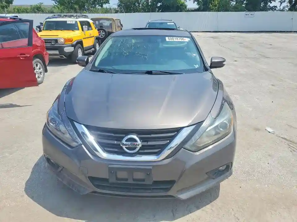 1N4BL3AP1HC109435 2017 NISSAN ALTIMA-4