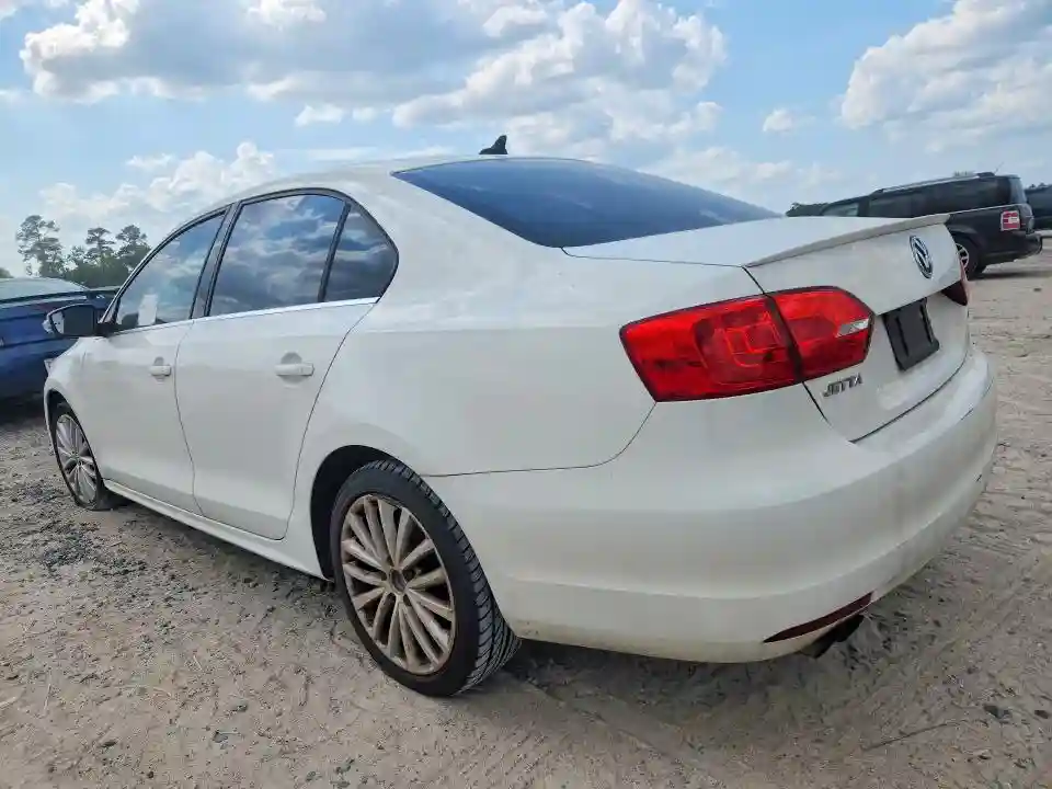 3VWL07AJ1EM212999 2014 VOLKSWAGEN JETTA-1