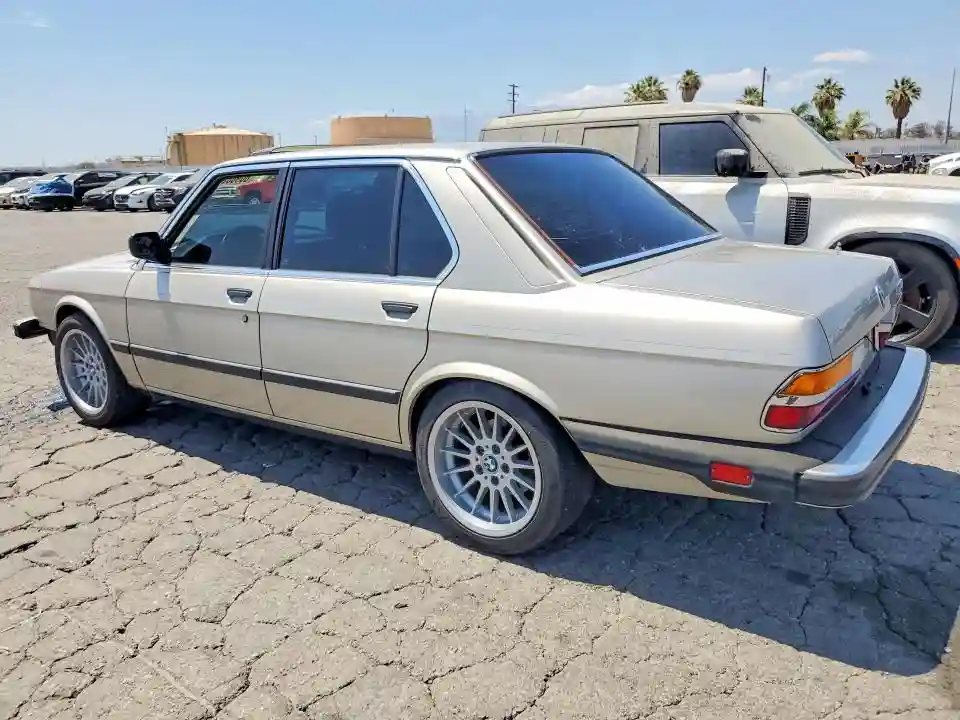 WBADK8308G9660652 1986 BMW 5 SERIES-1
