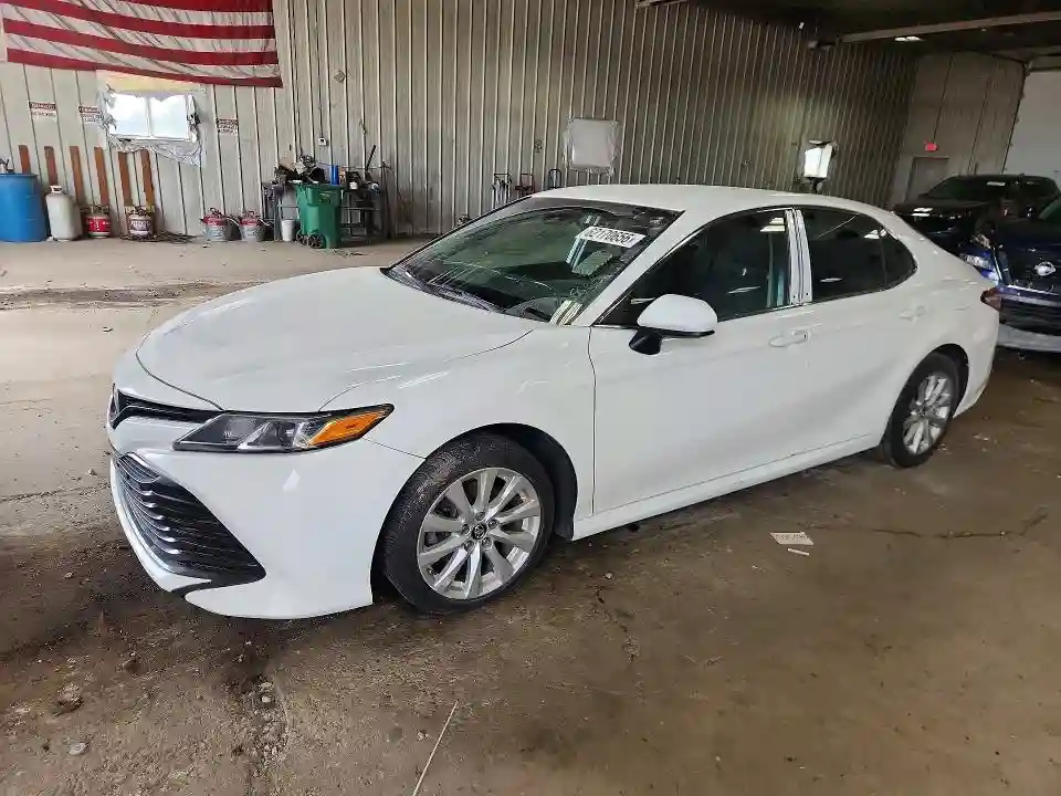 4T1B11HK7JU086544 2018 TOYOTA CAMRY-0