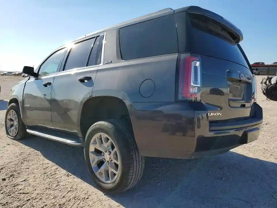 1GKS1AKC3JR295356 2018 GMC YUKON-1