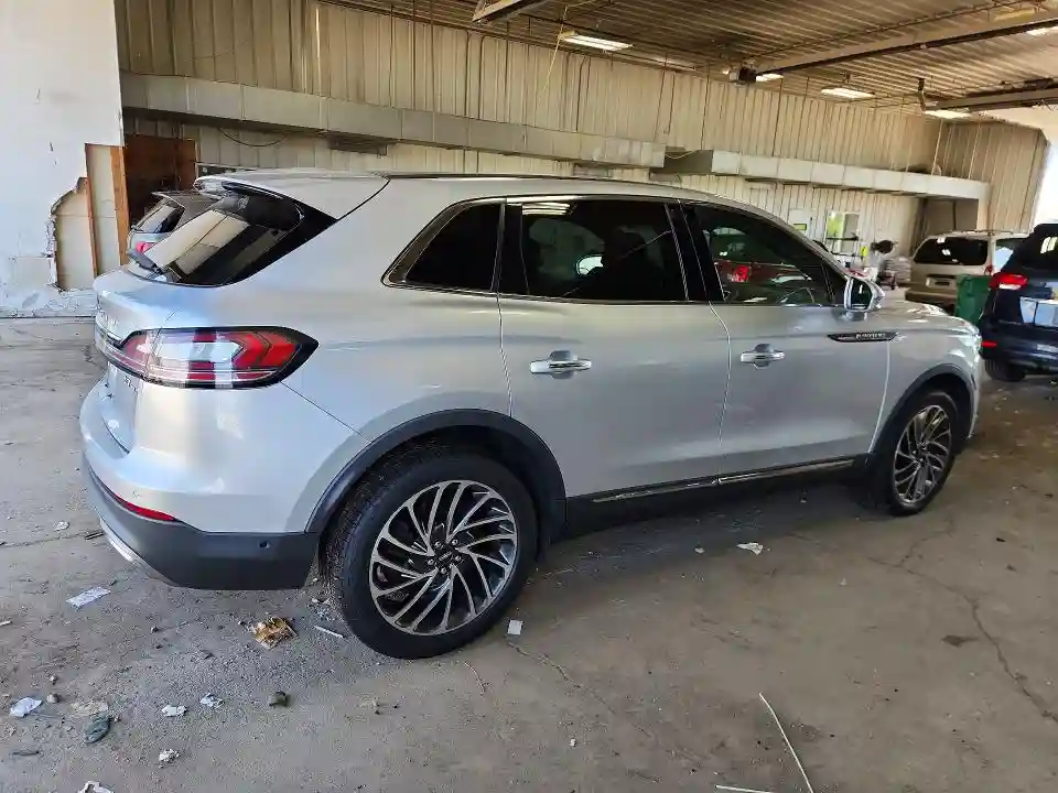 2LMPJ8LP2KBL12843 2019 LINCOLN NAUTILUS-2