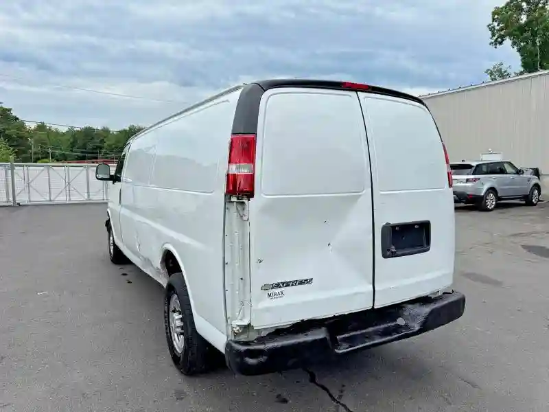 1GCWGBFB2K1196904 2019 CHEVROLET EXPRESS-1