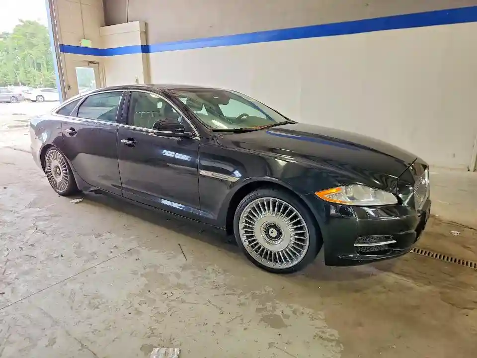 SAJWJ2GD9F8V88617 2015 JAGUAR XJ-3