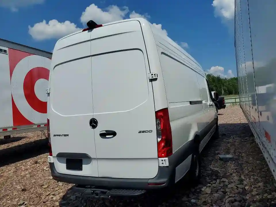 W1Y4NCHY3ST195569 2025 MERCEDES-BENZ SPRINTER-2
