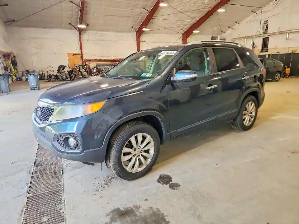 5XYKT4A26BG119885 2011 KIA SORENTO-0