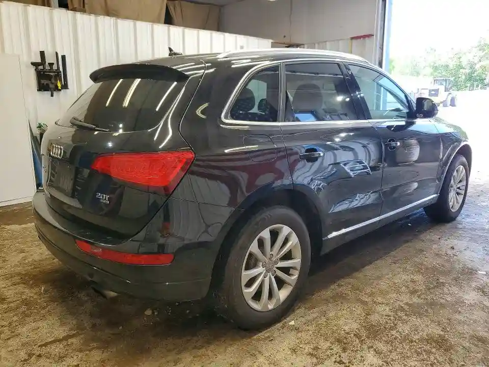 WA1CFBFPXDA051110 2013 AUDI Q5-2