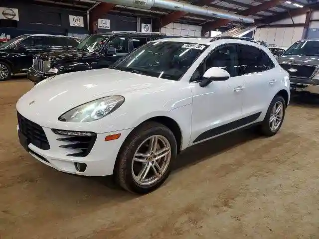 WP1AB2A5XHLB14407 2017 PORSCHE MACAN-0