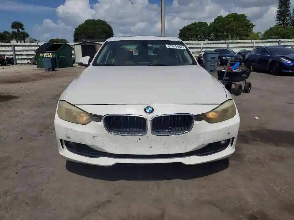 WBA3C1C50DF442701 2013 BMW 3 SERIES-4