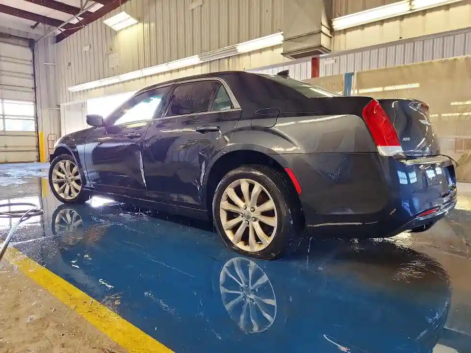 2C3CCARG0GH270544 2016 CHRYSLER 300-1