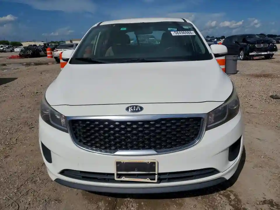 KNDMA5C17H6264812 2017 KIA SEDONA-4