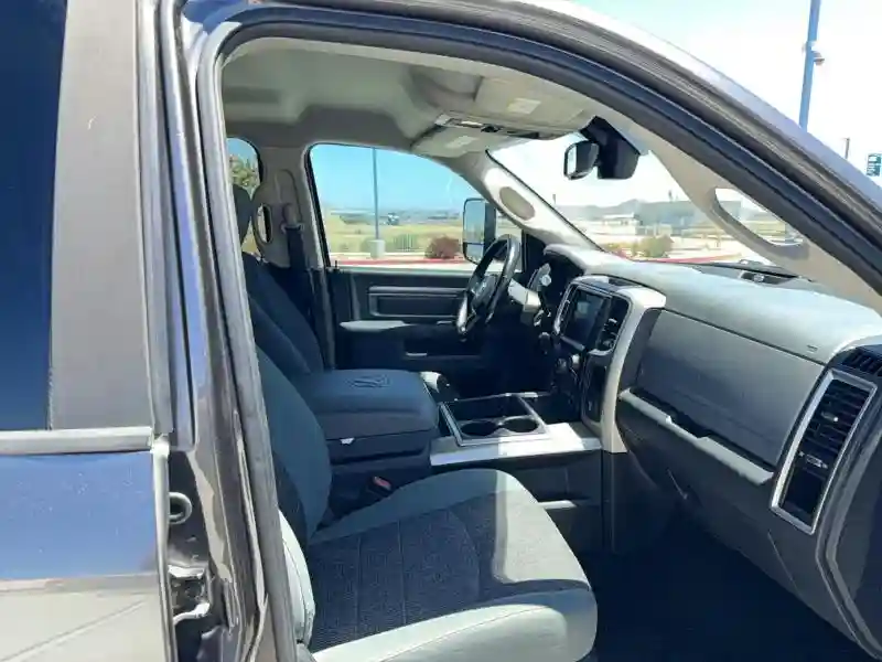 3C6UR4DL8FG642965 2015 RAM 2500-4