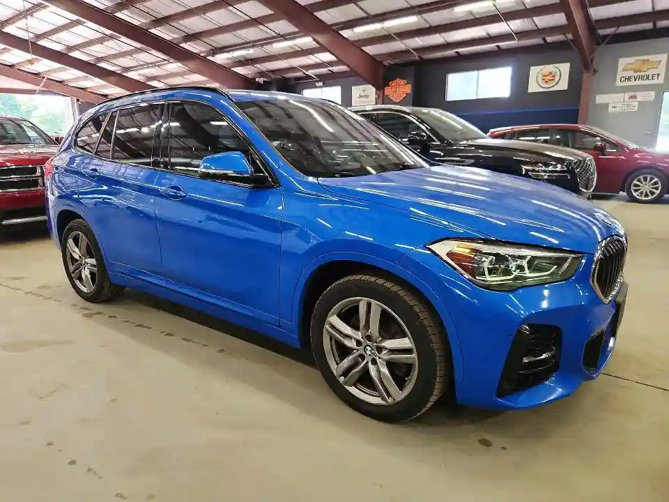 WBXJG9C00M5S73550 2021 BMW X1-3