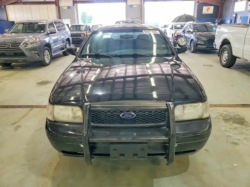 2FABP7BV9BX107600 2011 FORD CROWN VIC-4
