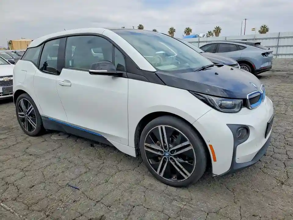 WBY1Z2C53GV556683 2016 BMW I SERIES-3